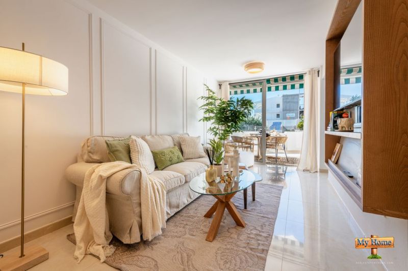 Spectacular bungalow styled apartment on second line of Playa del Inglés