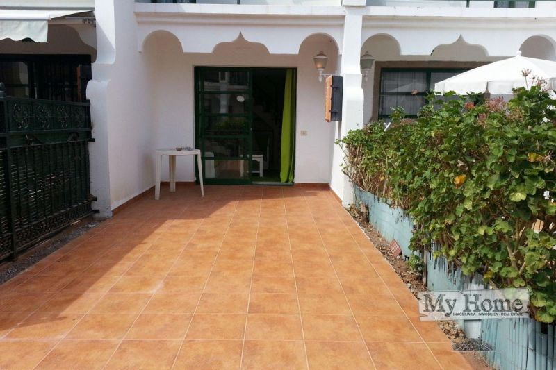 Mukava bungalow duplex -tyyli Campo Internacionalissa